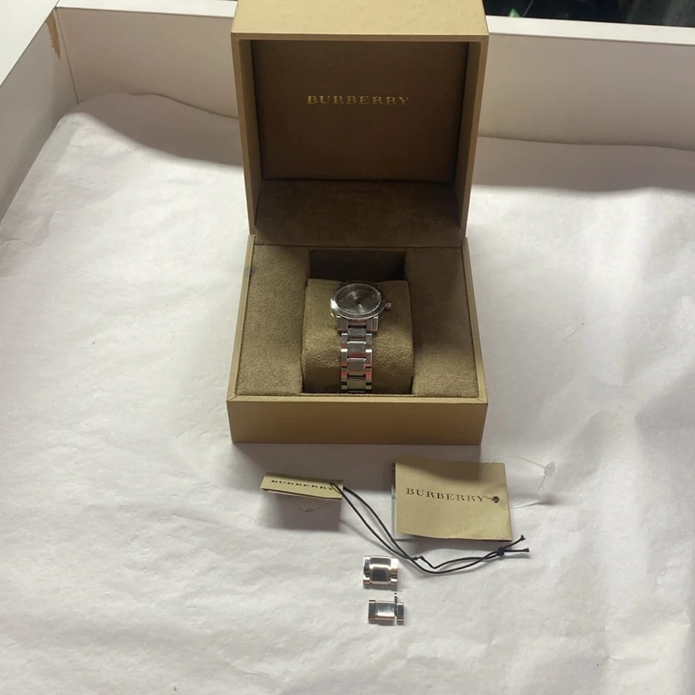 Burberry NIB Silver Round Face watch